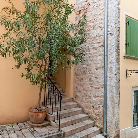 Dei Fiori Apartment