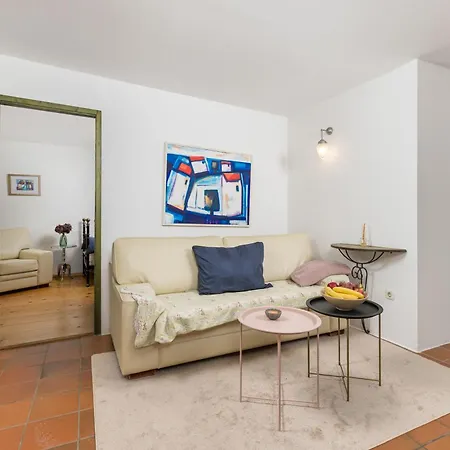 Apartment Dei Fiori *