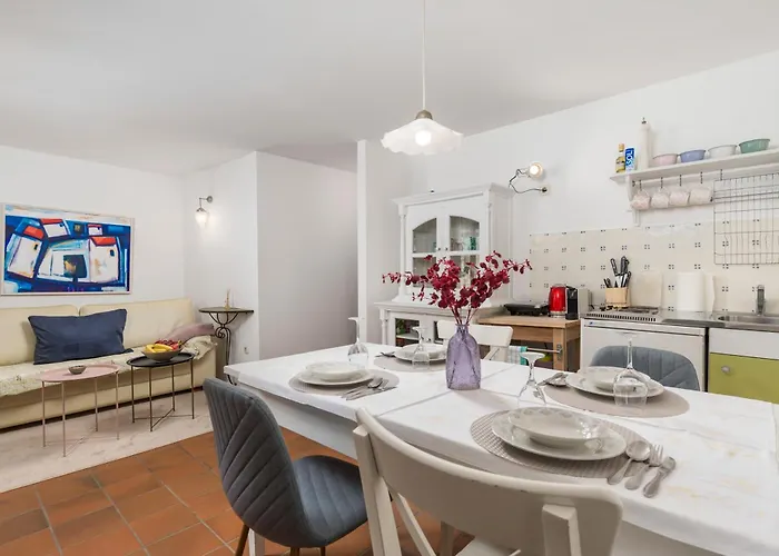 Διαμέρισμα Dei Fiori Ρόβινι